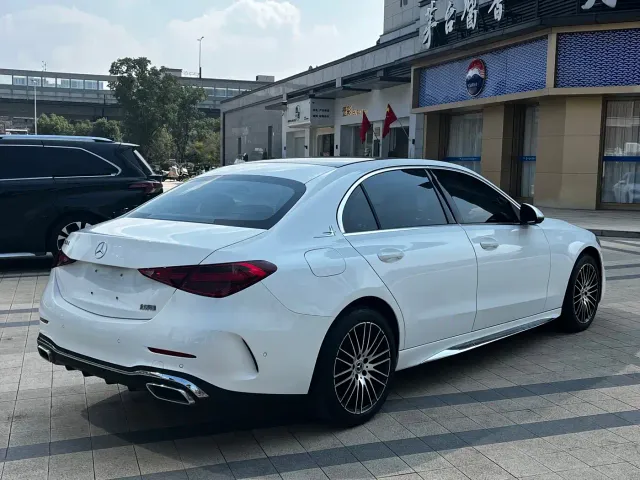 Mercedes-Benz C-Class — Фото автомобиля 19