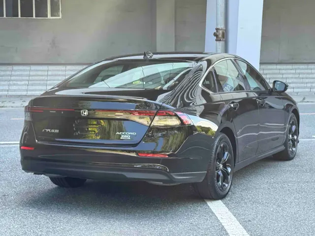 Honda Accord — Фото автомобиля 6