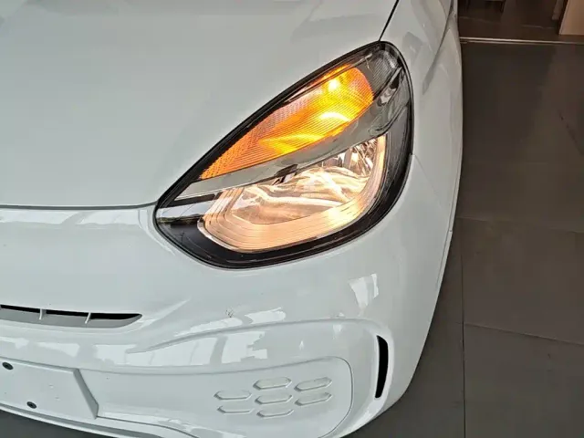 Roewe Clever — Фото автомобиля 23