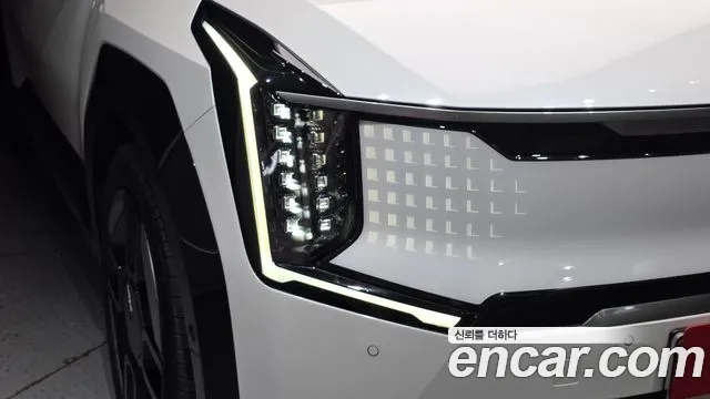 Kia EV9 — Фото автомобиля 22