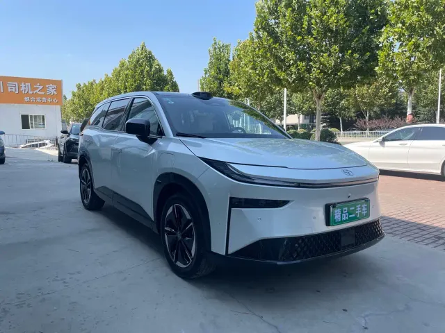 Toyota BoZhi 3X — Фото автомобиля 3