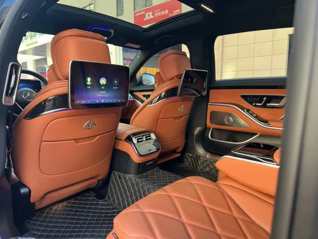 Mercedes-Benz Maybach S-Class — Фото автомобиля 13
