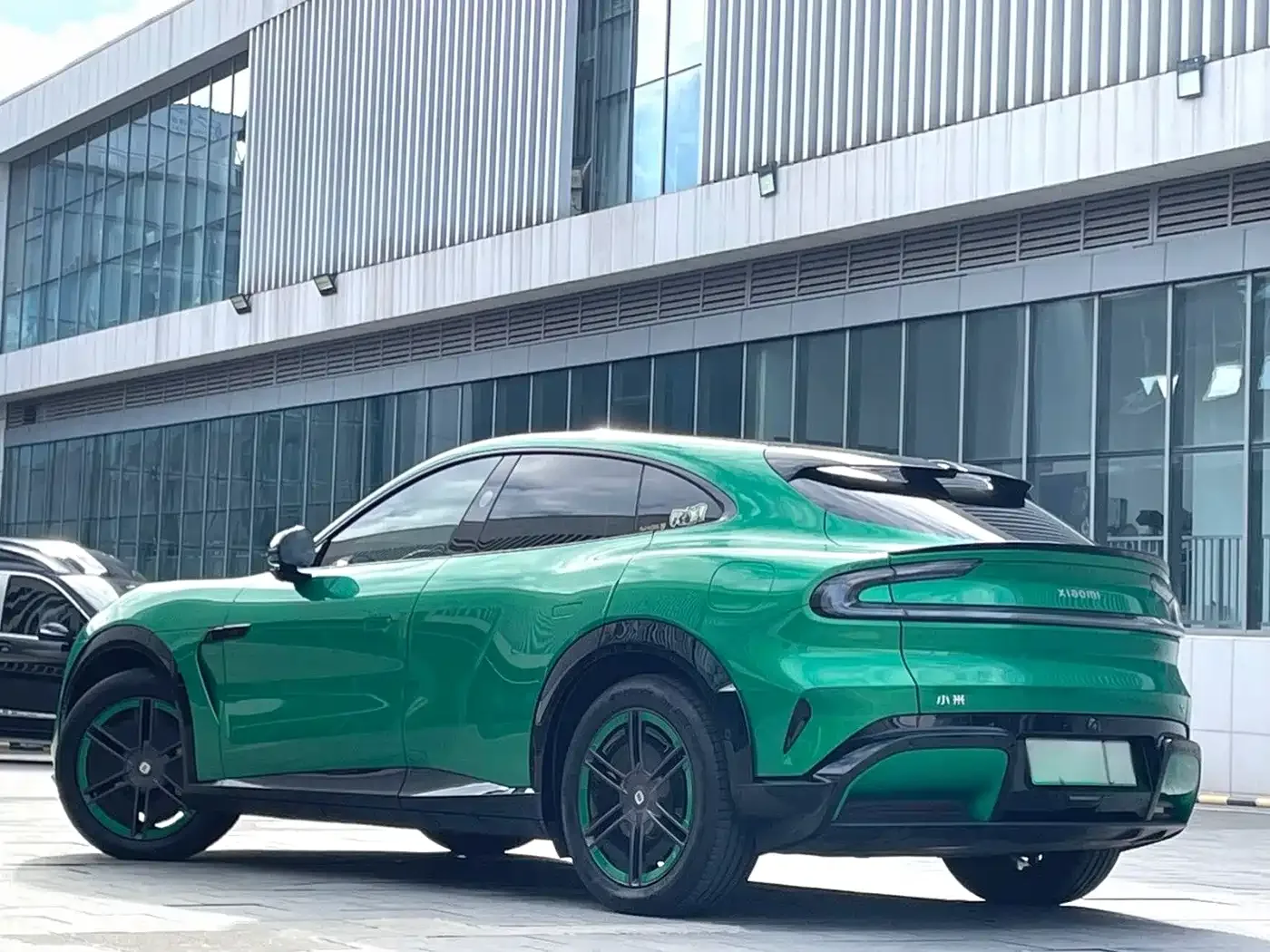 Xiaomi Auto Xiaomi YU7 2025 Extended Range RWD Edition — Фото автомобиля 8