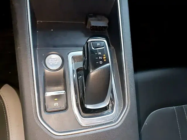 Dongfeng Fengshen E70 — Фото автомобиля 13