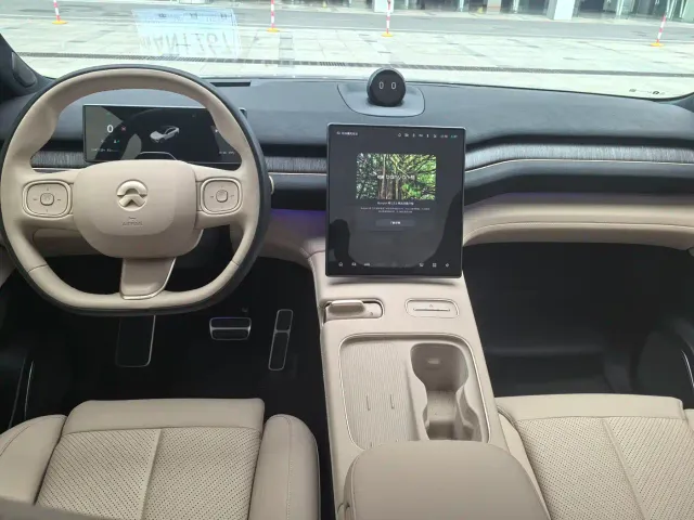 Nio EC7 — Фото автомобиля 15