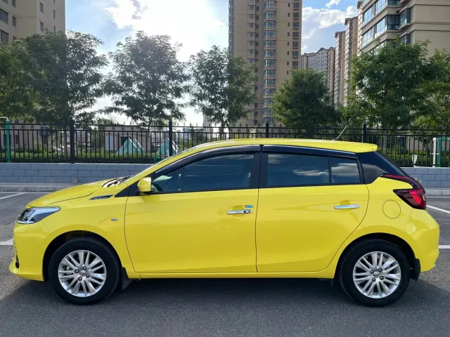 Toyota Vios FS — Фото автомобиля 14