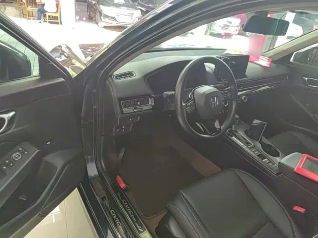 Honda Civic — Фото автомобиля 15
