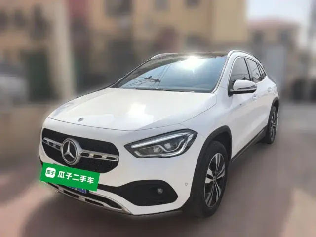 Фотография автомобиля — Mercedes-Benz GLA-Class