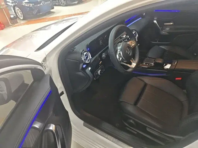 Mercedes-Benz A-Class — Фото автомобиля 15