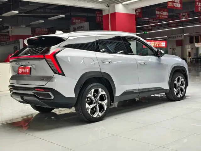 Geely Boyue L — Фото автомобиля 10