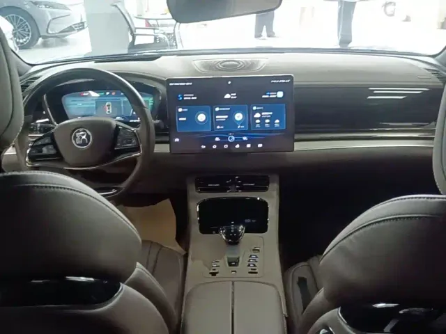 BYD Han — Фото автомобиля 9