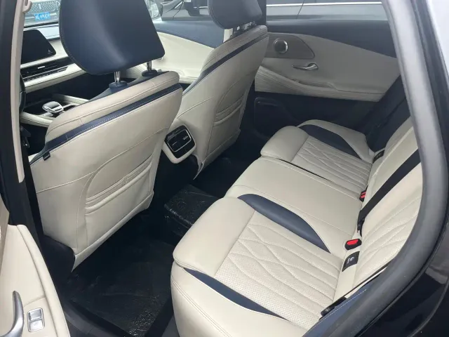 Chery Arrizo 8 — Фото автомобиля 12