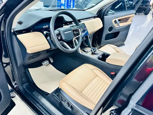 Land Rover Discovery Sport — Фото автомобиля 14