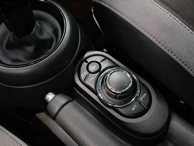 MINI Hatch — Фото автомобиля 23