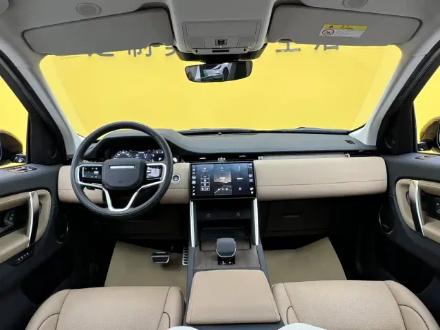 Land Rover Discovery Sport — Фото автомобиля 13
