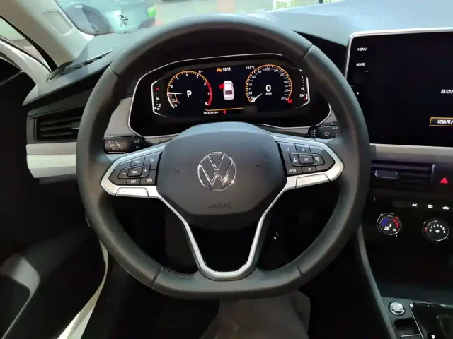 Volkswagen Bora — Фото автомобиля 10