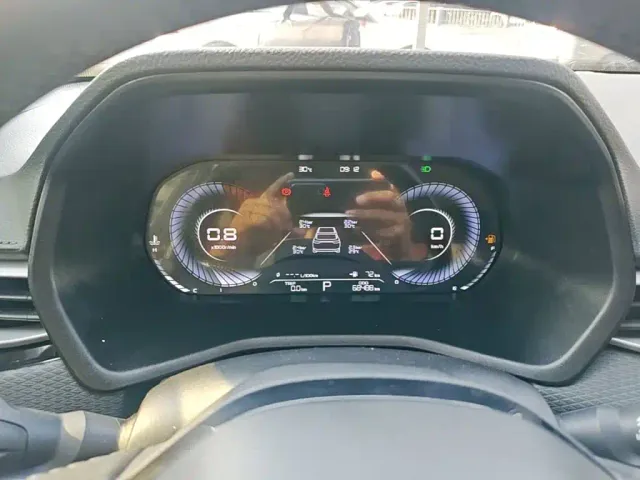 Geely Emgrand — Фото автомобиля 11