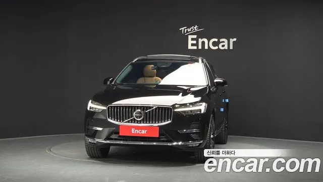 Volvo XC60 Generation 2 — Фото автомобиля 3