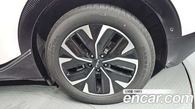Kia EV6 — Фото автомобиля 18