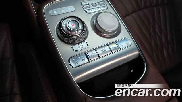 Genesis G90 Бензин 3.5 турбо AWD — Фото автомобиля 8