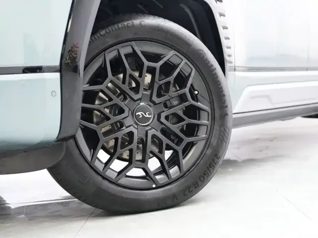 BYD U8 — Фото автомобиля 3