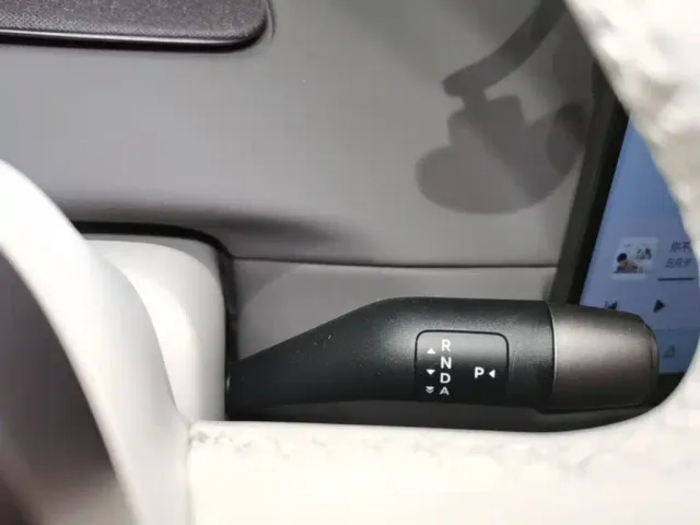 Li Auto i6 — Фото автомобиля 13