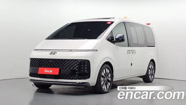 Фотография автомобиля — Hyundai Staria