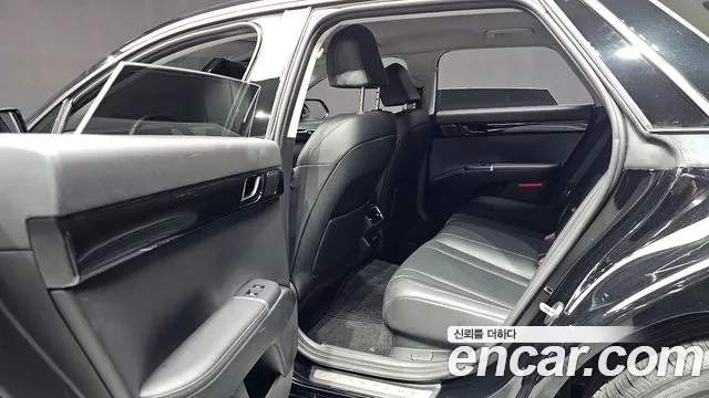 Hyundai Grandeur GN7 — Фото автомобиля 16