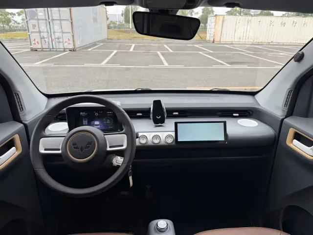 Wuling Hongguang Mini EV — Фото автомобиля 9