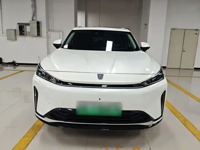 Roewe D5X DMH — Фото автомобиля 2