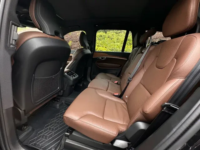 Volvo XC90 — Фото автомобиля 16