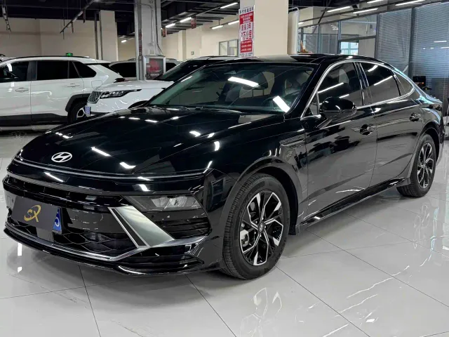 Hyundai Sonata — Фото автомобиля 3