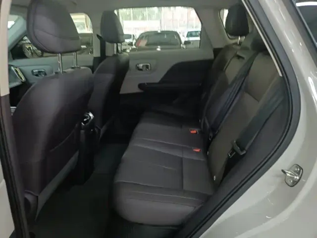 Leapmotor B10 — Фото автомобиля 16