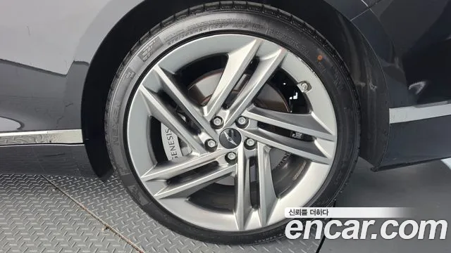 Genesis G80 RG3 — Фото автомобиля 6