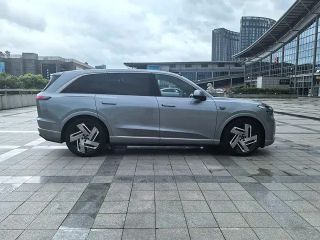 Onvo L90 — Фото автомобиля 5