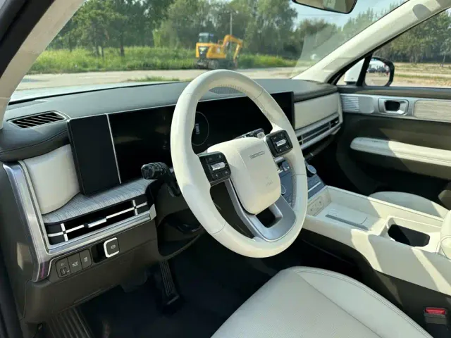 Hyundai Santa Fe — Фото автомобиля 15