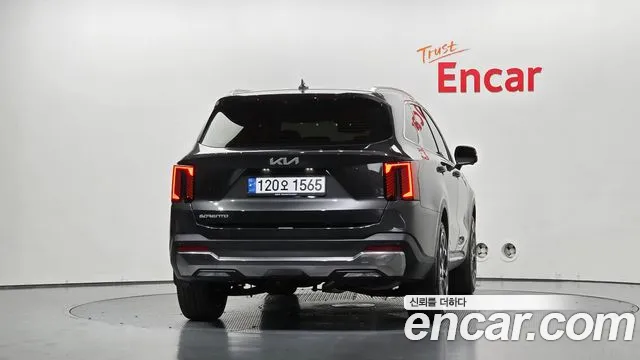 Kia Sorento — Фото автомобиля 4