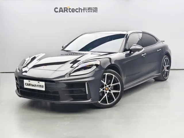 Фотография автомобиля — Porsche Panamera