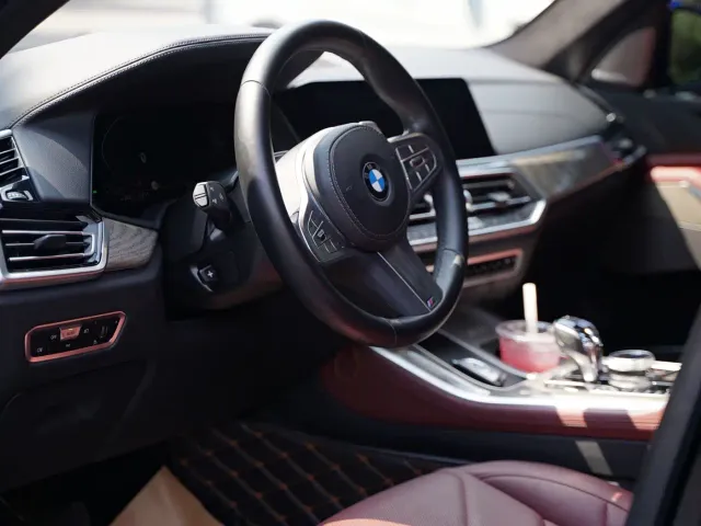 BMW X5 — Фото автомобиля 12