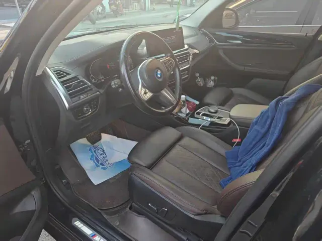 BMW iX3 — Фото автомобиля 6