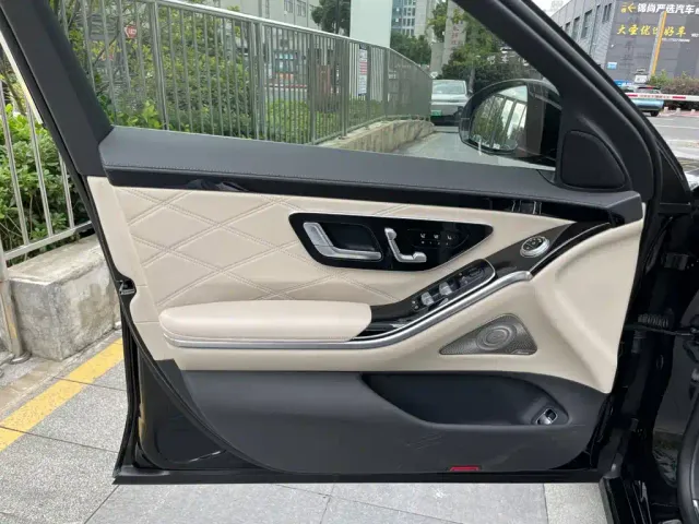 Mercedes-Benz Maybach S-Class — Фото автомобиля 10