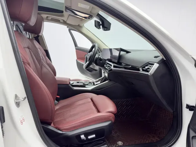 BMW 3 Series — Фото автомобиля 9