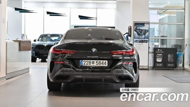 BMW 8 Series G15 — Фото автомобиля 4