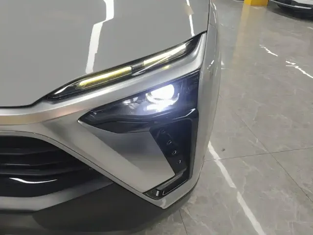 Nio ES8 — Фото автомобиля 23