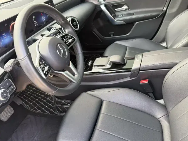 Mercedes-Benz A-Class — Фото автомобиля 4