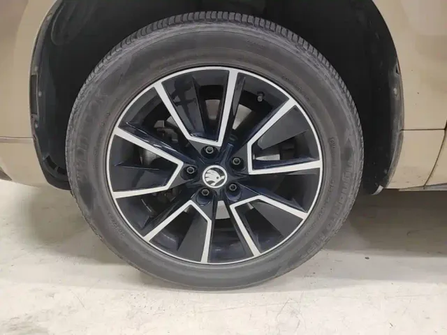 Skoda Karoq — Фото автомобиля 22
