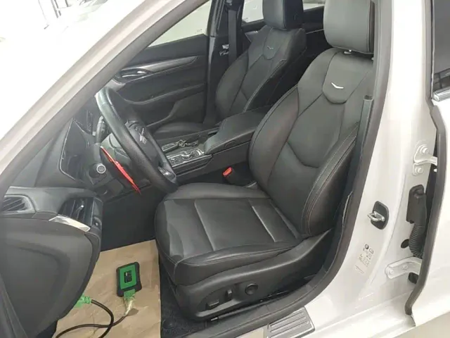 Cadillac CT5 — Фото автомобиля 14