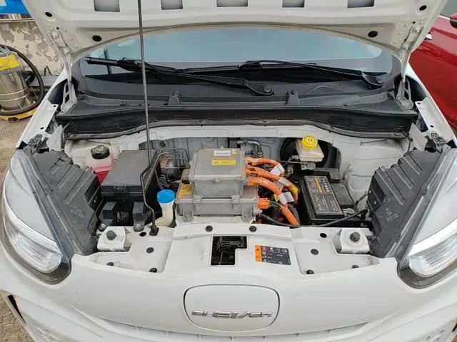 Roewe Clever — Фото автомобиля 19