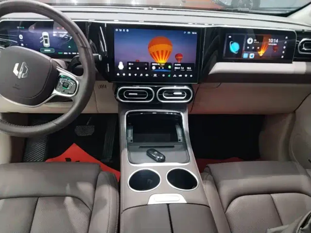 Leapmotor C11 — Фото автомобиля 12
