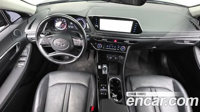 Hyundai Sonata — Фото автомобиля 10